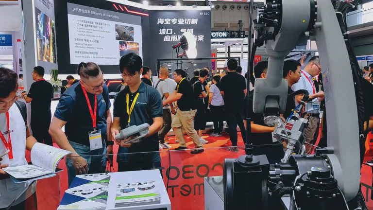 RobotMeta participate in 2024 Beijing Welding and Cutting Fair in Shanghai, China.